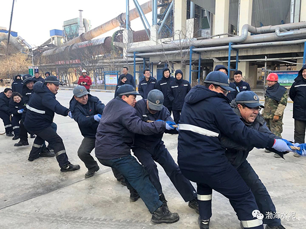 公司舉辦“愛(ài)我中華，慶祝新中國(guó)70周年”職工拔河、趣味運(yùn)動(dòng)聯(lián)誼賽——剪影